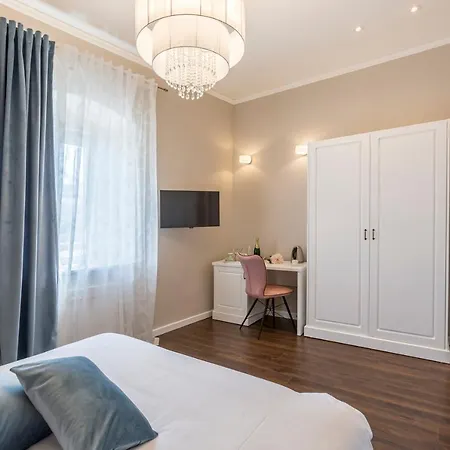 Bed & Breakfast Theatre Of Dreams